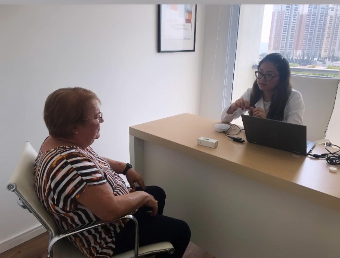 Avaliação auditiva profissional